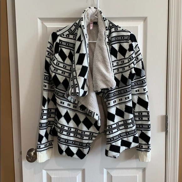Sherpa lined sz LG sweater‎ - Picture 1 of 4